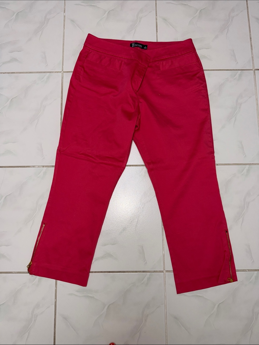New York & Company Bright Fuchsia Capri Pants with Gold Zippers